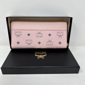 MCM Women’s Wallet Zipped Large Powder Pink